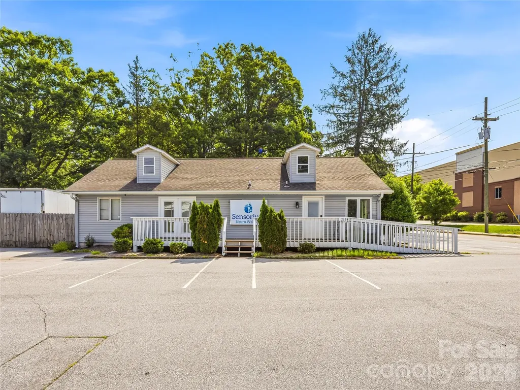 2124 Hendersonville Road Arden NC 28704