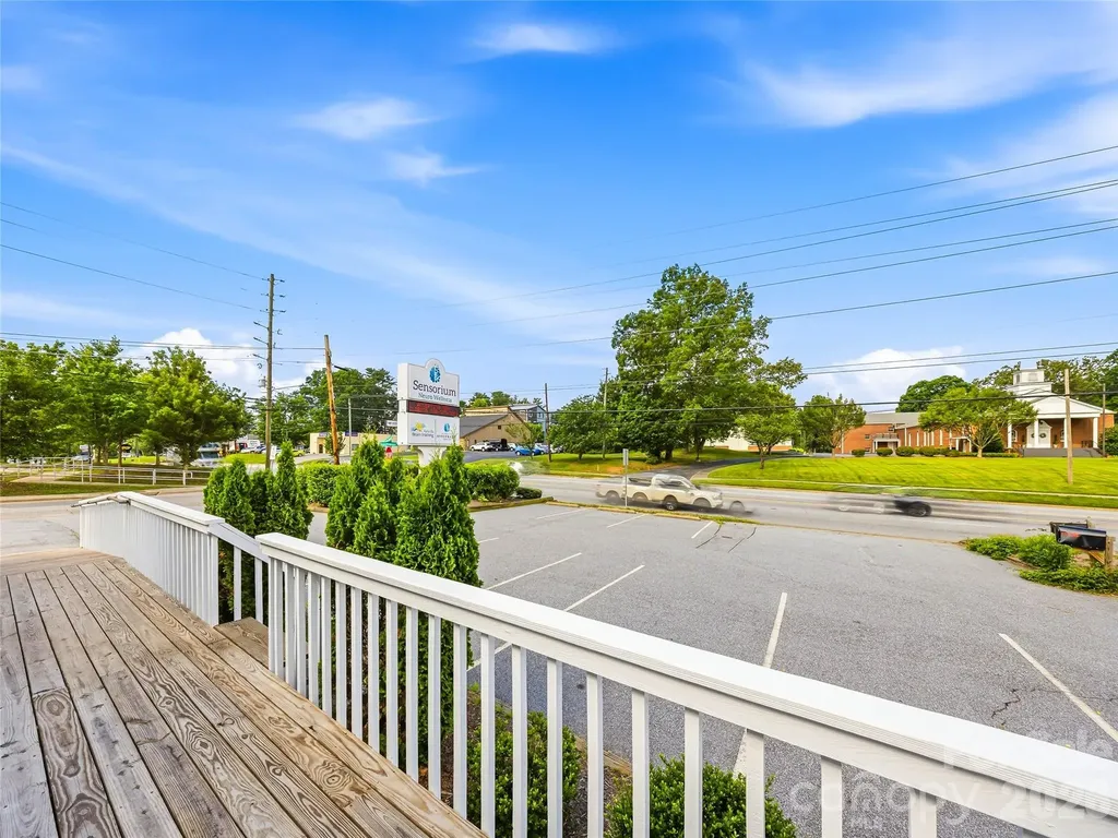 2124 Hendersonville Road Arden NC 28704