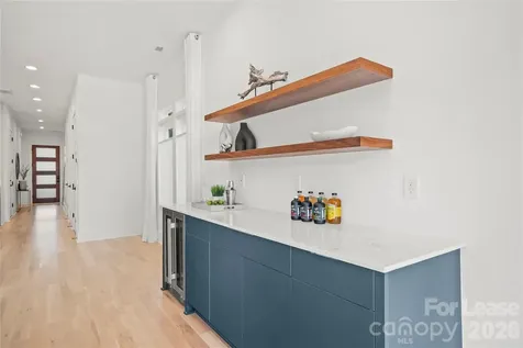 4701 Walden Court Charlotte NC 28210