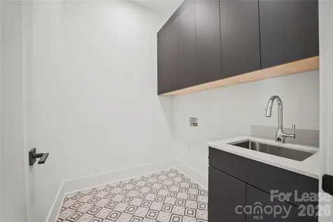 4701 Walden Court Charlotte NC 28210
