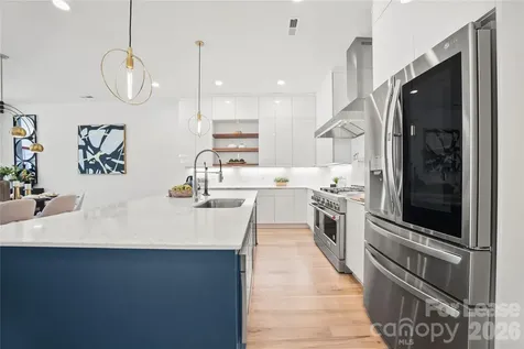 4701 Walden Court Charlotte NC 28210