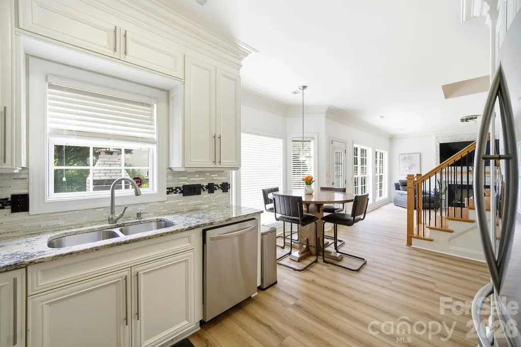 9310 Lindahi Lane Charlotte NC 28277