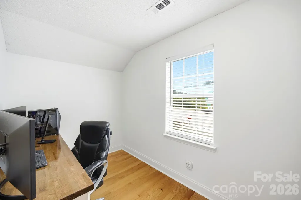 9310 Lindahi Lane Charlotte NC 28277