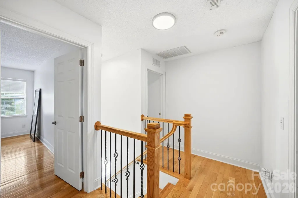 9310 Lindahi Lane Charlotte NC 28277