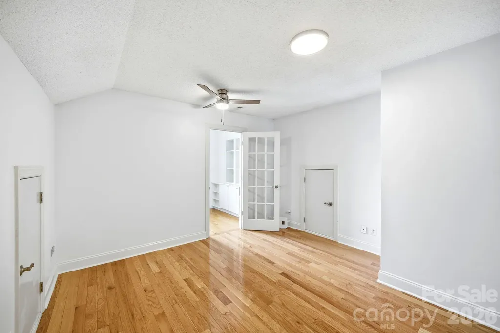9310 Lindahi Lane Charlotte NC 28277
