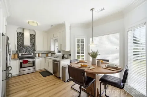 9310 Lindahi Lane Charlotte NC 28277