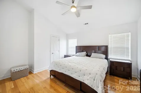 9310 Lindahi Lane Charlotte NC 28277