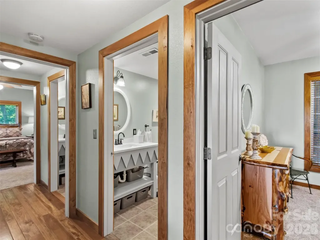 250 Creekside Way Burnsville NC 28714