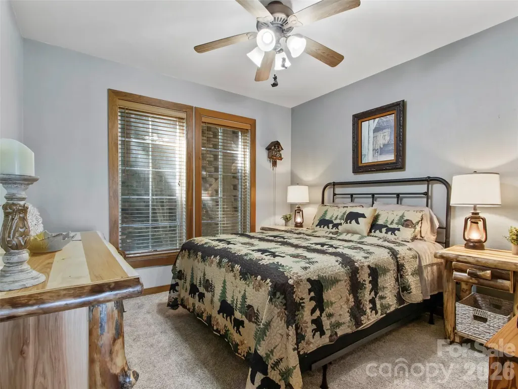250 Creekside Way Burnsville NC 28714