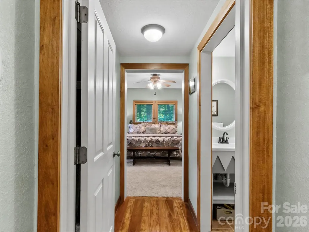250 Creekside Way Burnsville NC 28714