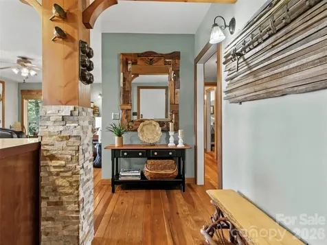 250 Creekside Way Burnsville NC 28714