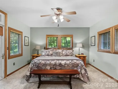250 Creekside Way Burnsville NC 28714