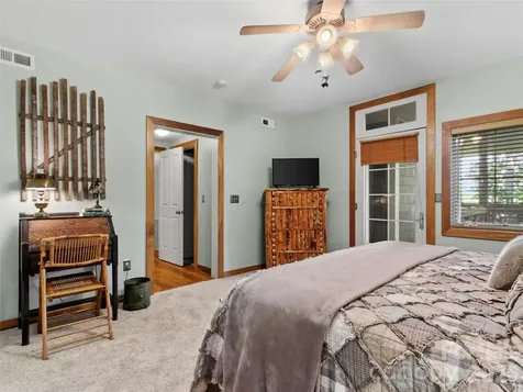 250 Creekside Way Burnsville NC 28714