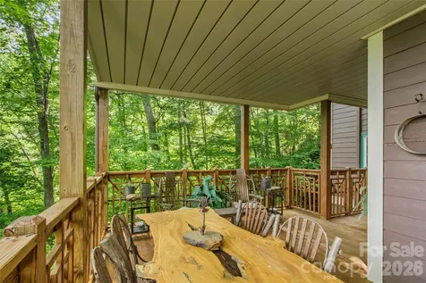 250 Creekside Way Burnsville NC 28714