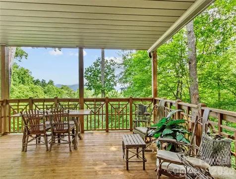 250 Creekside Way Burnsville NC 28714