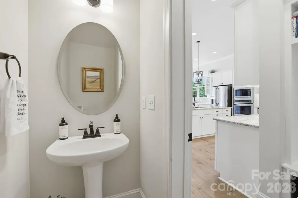 7803 Waverly Walk Avenue Charlotte NC 28277