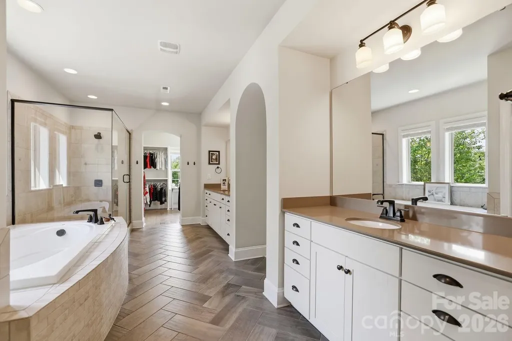 7803 Waverly Walk Avenue Charlotte NC 28277