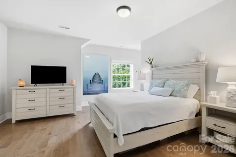 7803 Waverly Walk Avenue Charlotte NC 28277