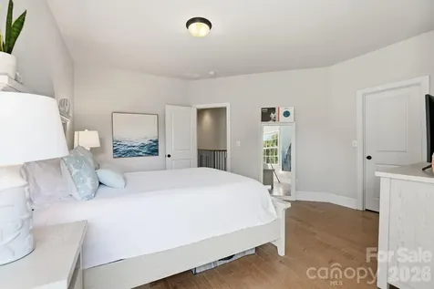 7803 Waverly Walk Avenue Charlotte NC 28277