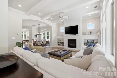 7803 Waverly Walk Avenue Charlotte NC 28277