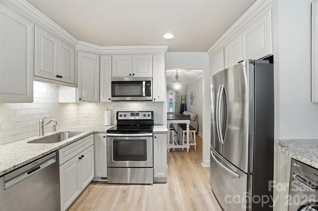4605 Hedgemore Drive Charlotte NC 28209