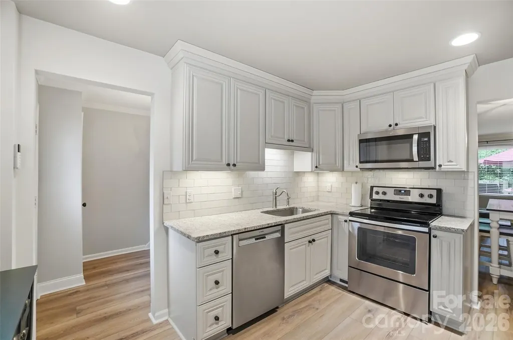 4605 Hedgemore Drive Charlotte NC 28209