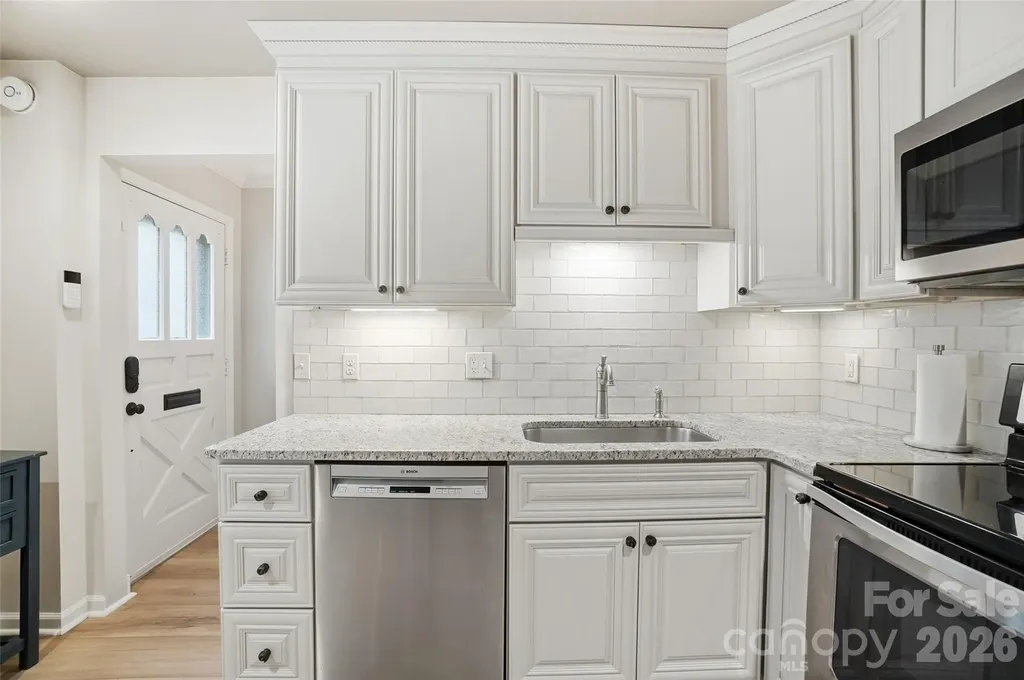 4605 Hedgemore Drive Charlotte NC 28209