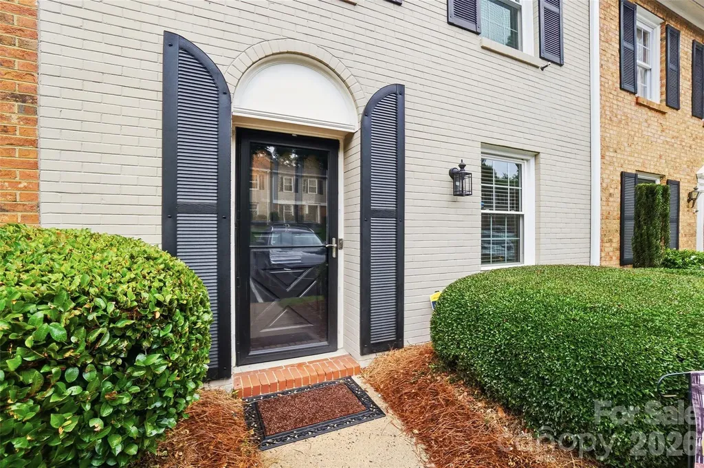 4605 Hedgemore Drive Charlotte NC 28209