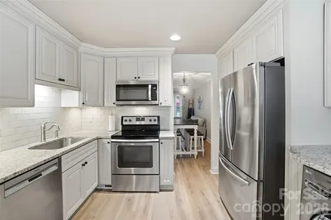 4605 Hedgemore Drive Charlotte NC 28209