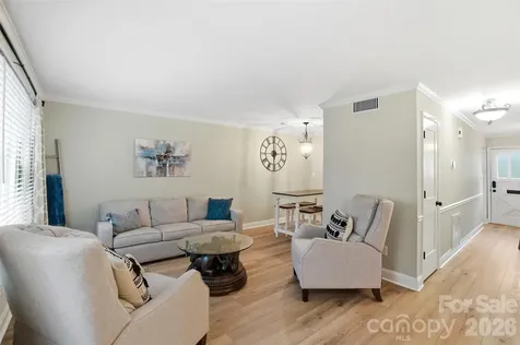 4605 Hedgemore Drive Charlotte NC 28209