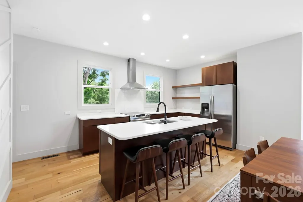 31 Lilac Street Asheville NC 28806