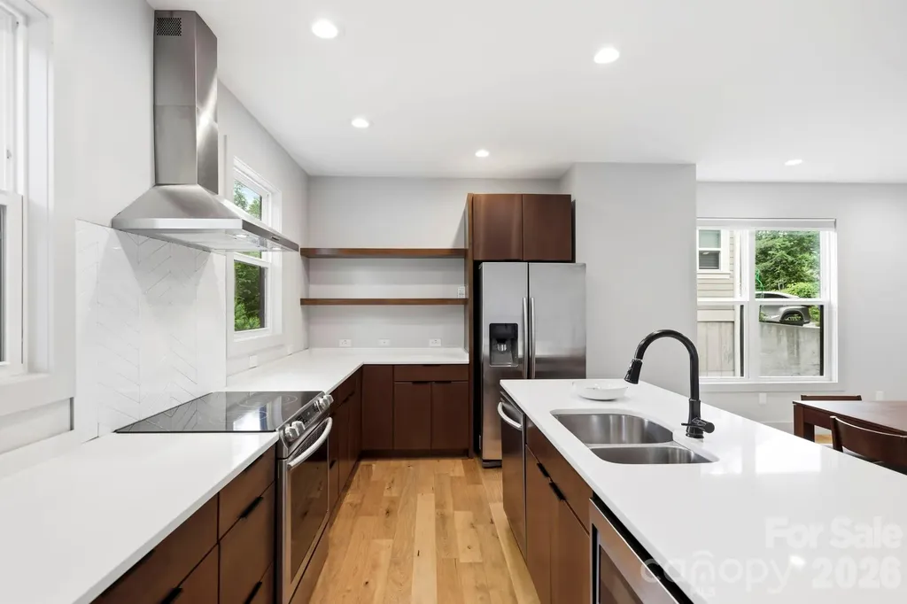 31 Lilac Street Asheville NC 28806