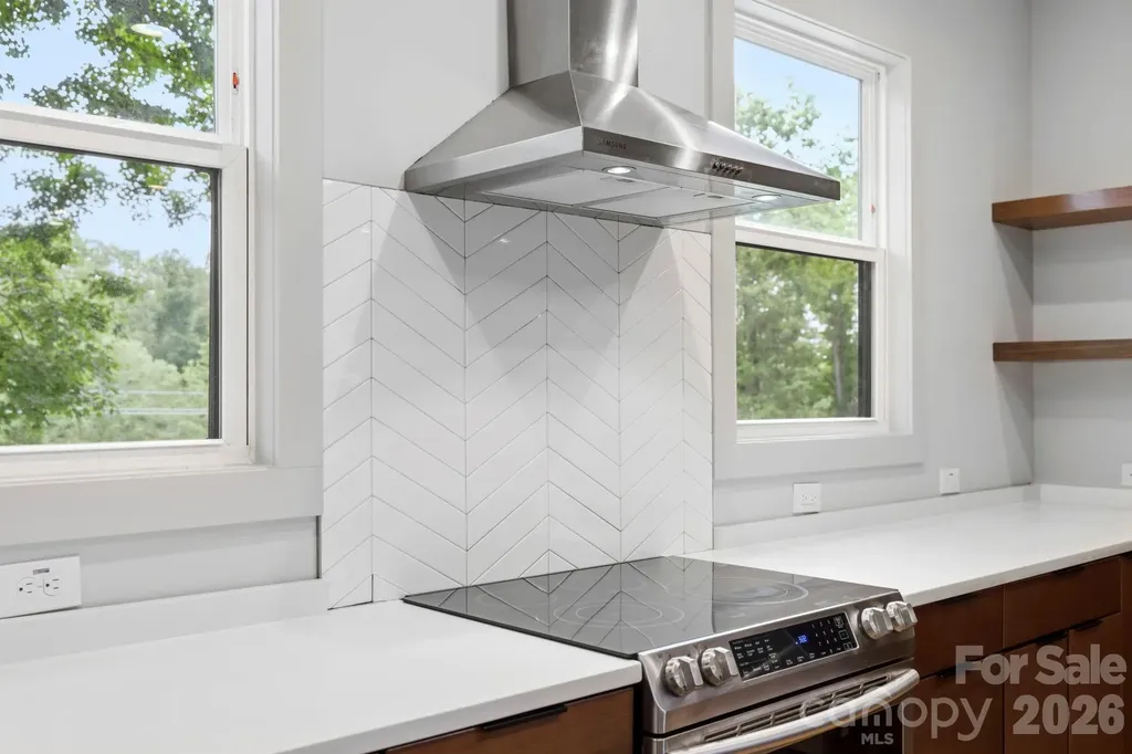 31 Lilac Street Asheville NC 28806