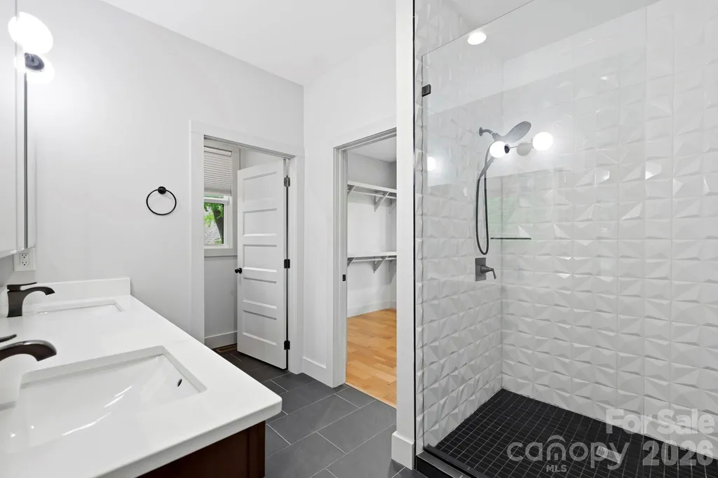 31 Lilac Street Asheville NC 28806