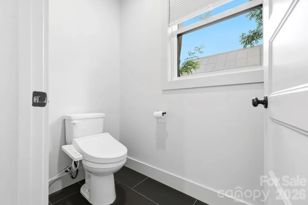 31 Lilac Street Asheville NC 28806