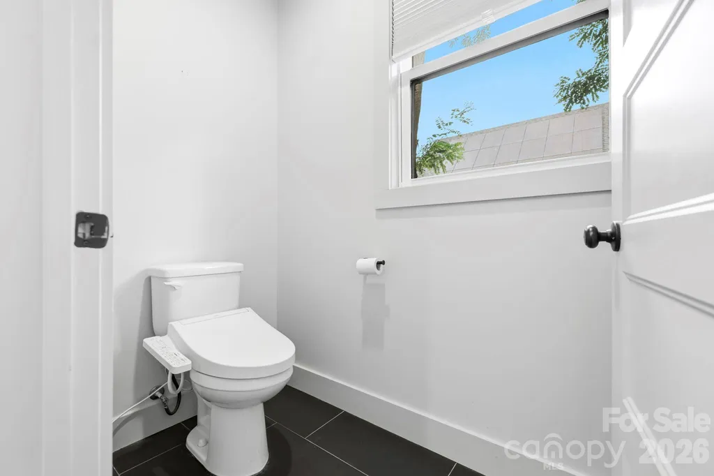 31 Lilac Street Asheville NC 28806