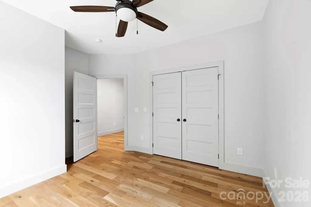 31 Lilac Street Asheville NC 28806