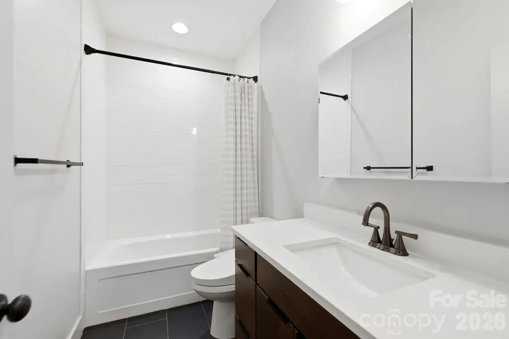 31 Lilac Street Asheville NC 28806