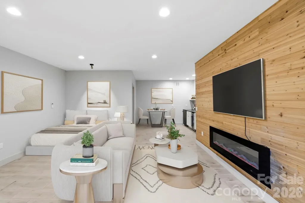 31 Lilac Street Asheville NC 28806