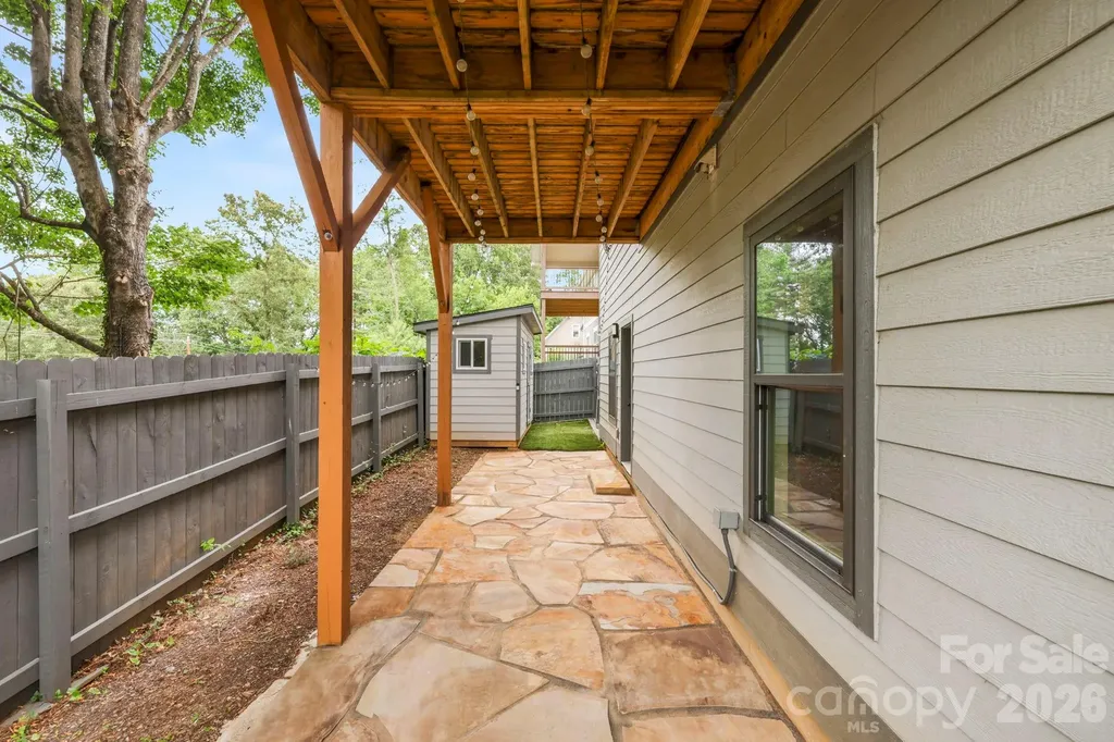 31 Lilac Street Asheville NC 28806