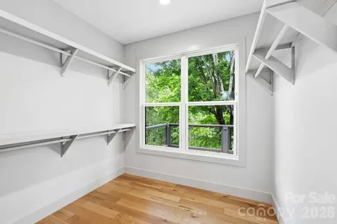 31 Lilac Street Asheville NC 28806