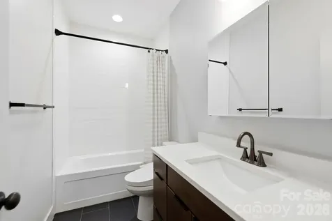 31 Lilac Street Asheville NC 28806