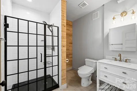 31 Lilac Street Asheville NC 28806