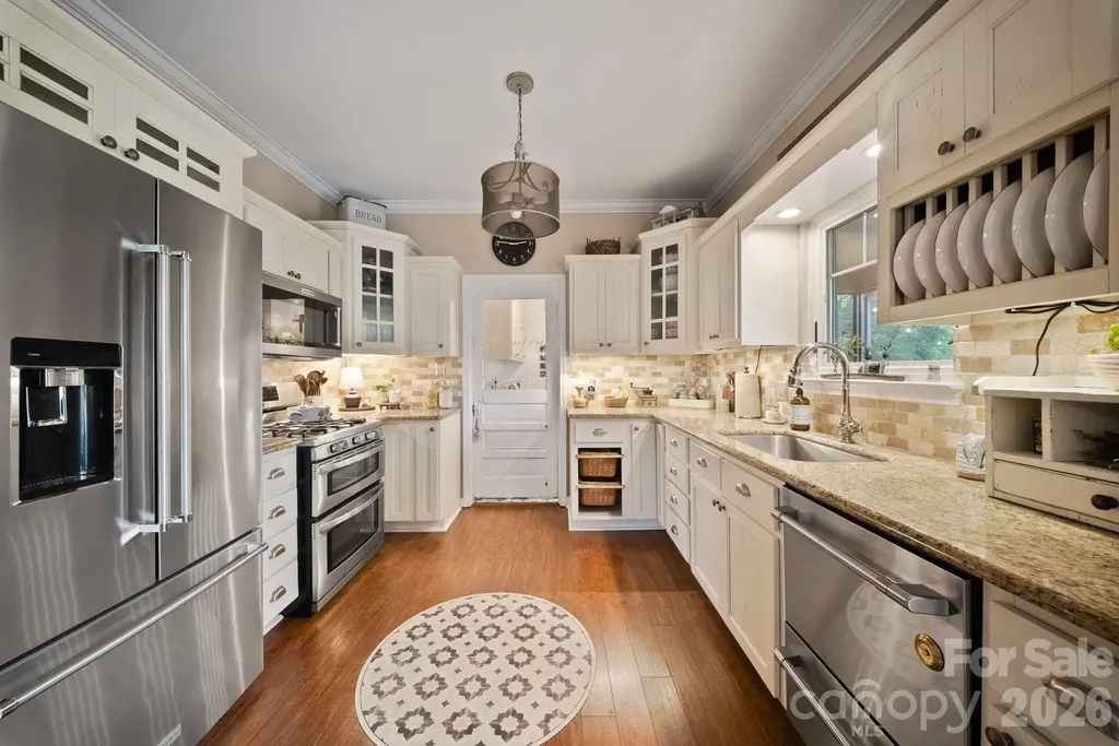 98 Garden Lane Canton NC 28716