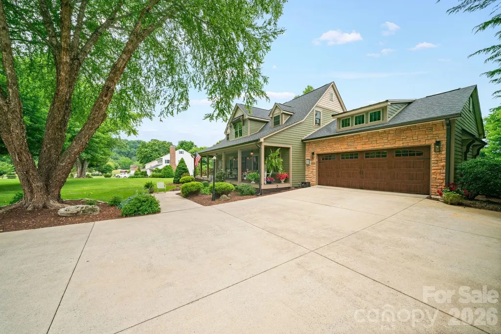 98 Garden Lane Canton NC 28716