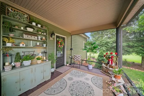98 Garden Lane Canton NC 28716