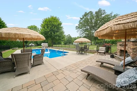 98 Garden Lane Canton NC 28716