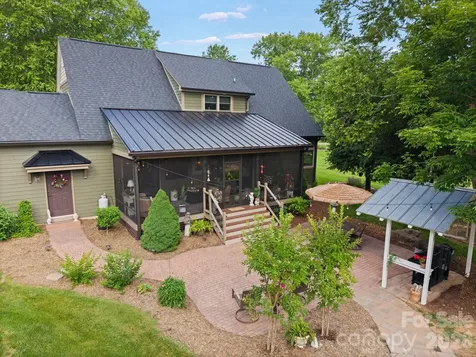 98 Garden Lane Canton NC 28716