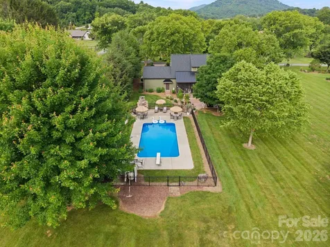 98 Garden Lane Canton NC 28716