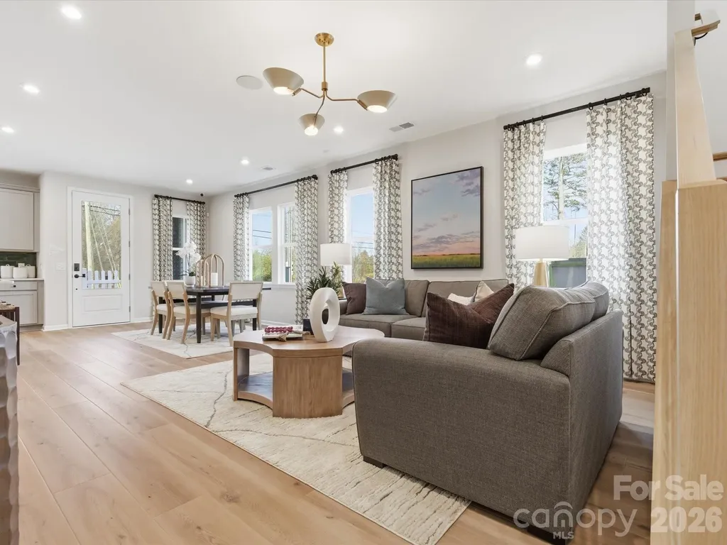 8312 Discovery Lane Charlotte NC 28216